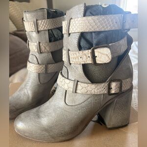 Freebird-Teddy boot- Grayish-Taupe Strappy Block Heel Ankle Boots
